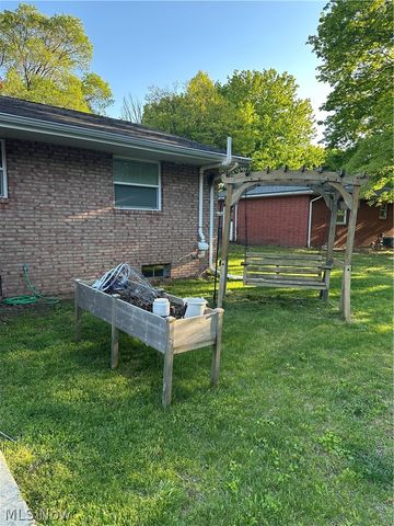 4381 Magnolia Avenue, Perry, OH 44081