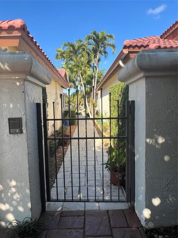 21856 Town Place Dr, Boca Raton, FL 33433