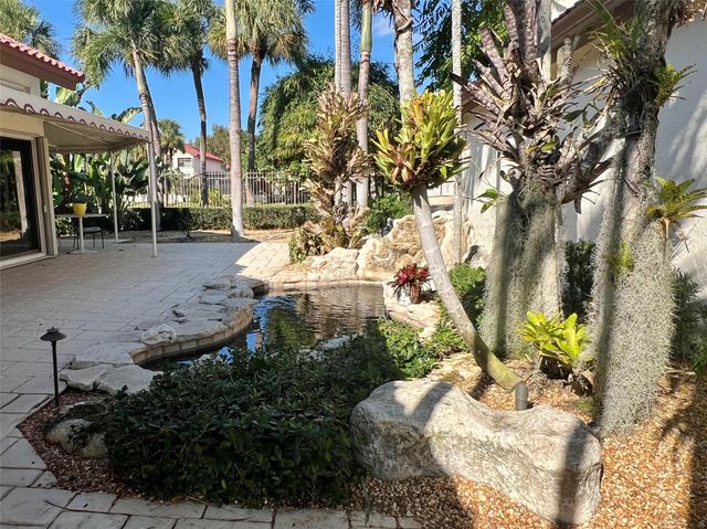 21856 Town Place Dr, Boca Raton, FL 33433