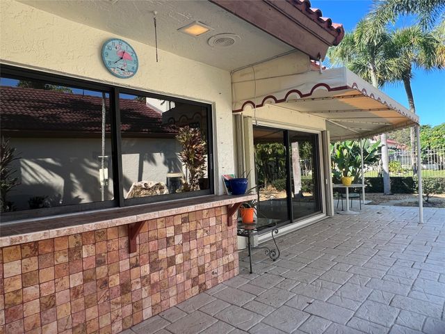 21856 Town Place Dr, Boca Raton, FL 33433