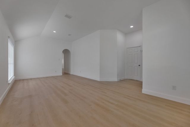 9909 Peregrine Trail, Fort Worth, TX 76108