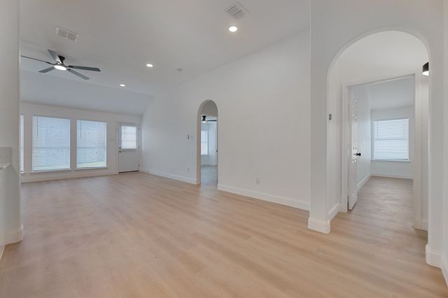 9909 Peregrine Trail, Fort Worth, TX 76108