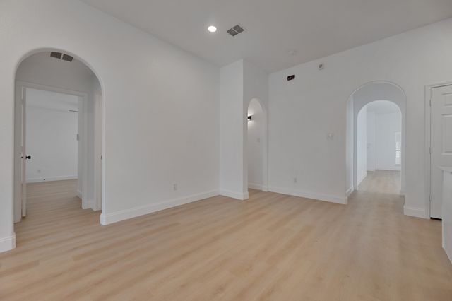 9909 Peregrine Trail, Fort Worth, TX 76108