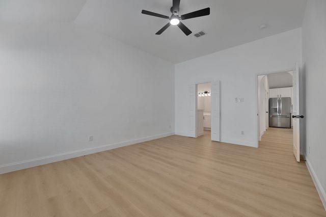 9909 Peregrine Trail, Fort Worth, TX 76108