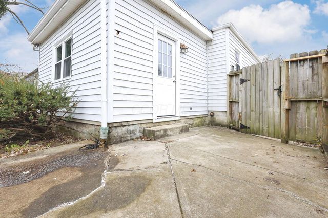 142 Rosslyn Avenue, Columbus, OH 43214