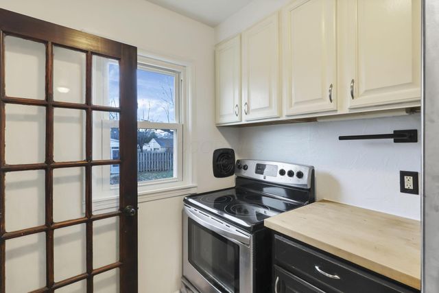 142 Rosslyn Avenue, Columbus, OH 43214