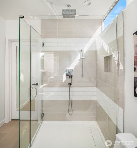 632 N 92nd Street, Seattle, WA 98103