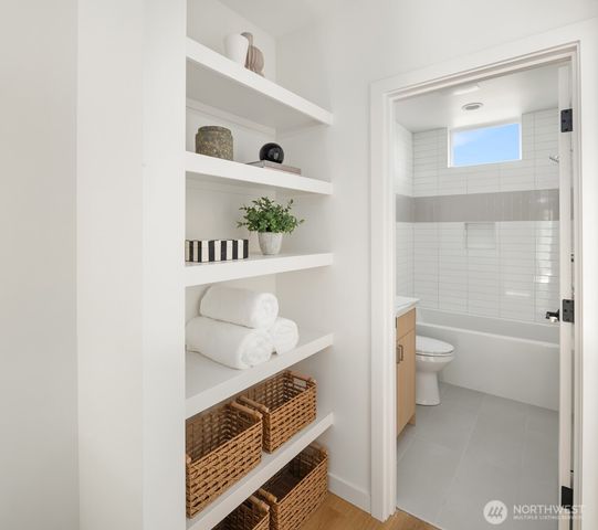 632 N 92nd Street, Seattle, WA 98103