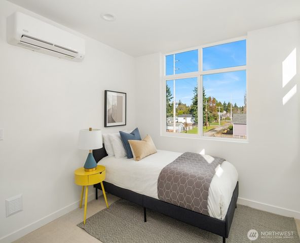 632 N 92nd Street, Seattle, WA 98103