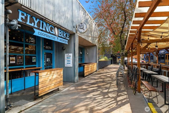 632 N 92nd Street, Seattle, WA 98103