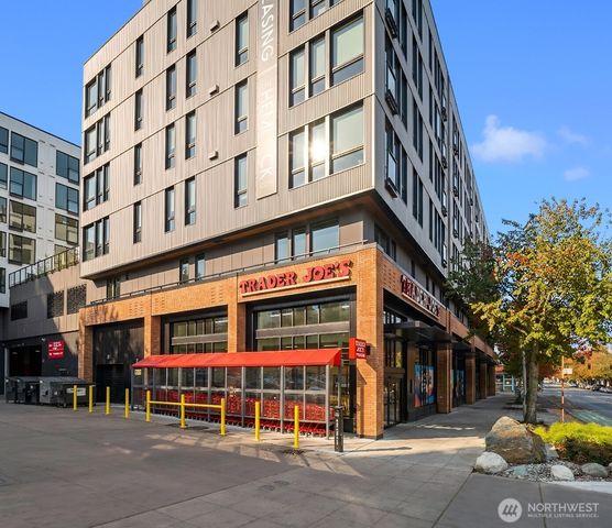 632 N 92nd Street, Seattle, WA 98103