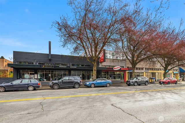 632 N 92nd Street, Seattle, WA 98103