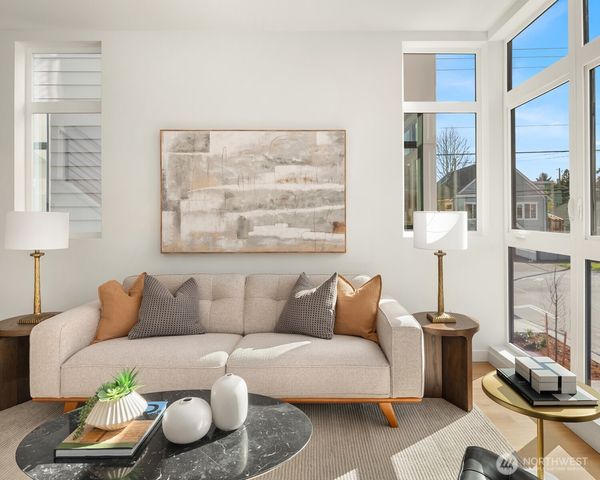 632 N 92nd Street, Seattle, WA 98103