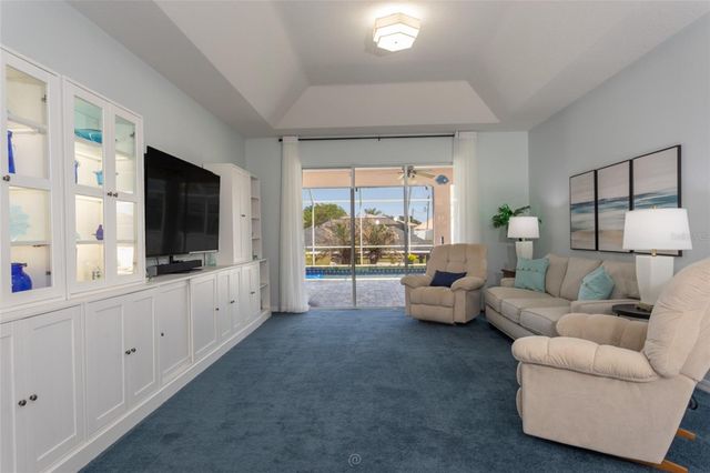 10 CRABTREE COURT, Palm Coast, FL 32137
