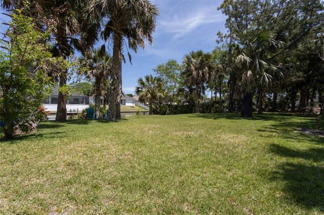 10 CRABTREE COURT, Palm Coast, FL 32137