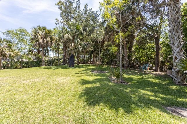 10 CRABTREE COURT, Palm Coast, FL 32137