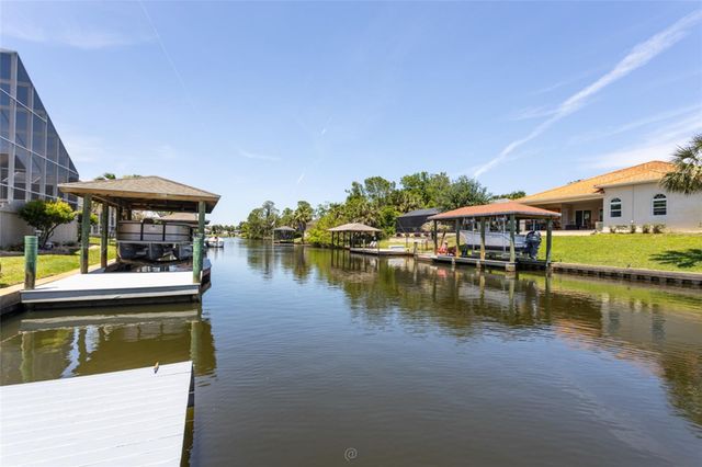 10 CRABTREE COURT, Palm Coast, FL 32137