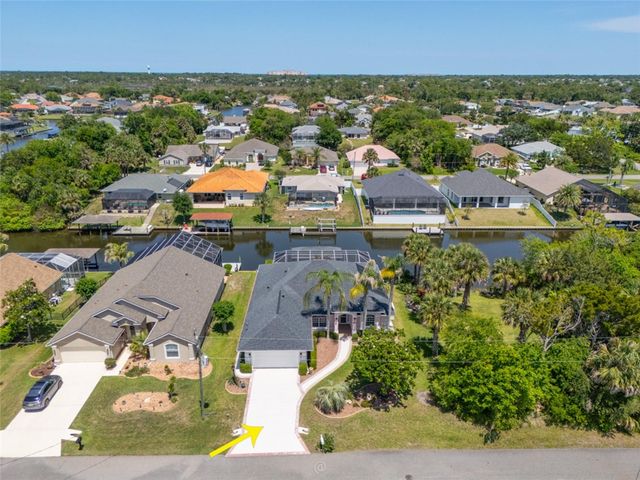10 CRABTREE COURT, Palm Coast, FL 32137