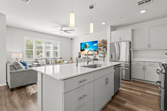 323 CITRINE TRAIL, Fallbrook, CA 92028