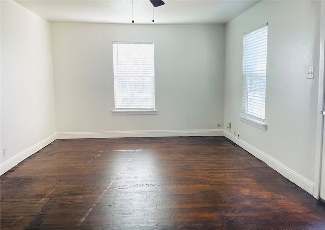 203 Ennis Street, Waxahachie, TX 75165