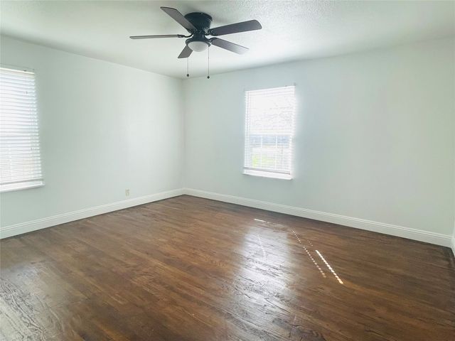 203 Ennis Street, Waxahachie, TX 75165