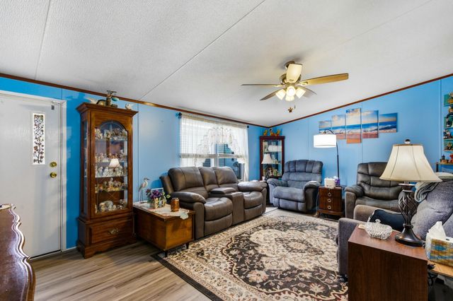 462 Oak Ave., Murrells Inlet, SC 29576