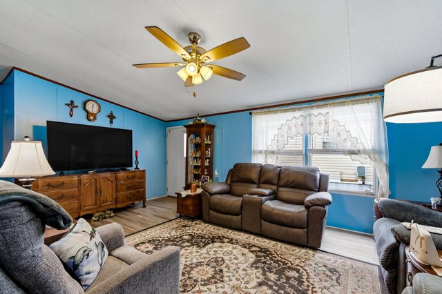 462 Oak Ave., Murrells Inlet, SC 29576