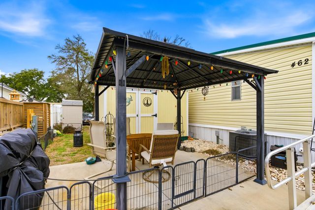 462 Oak Ave., Murrells Inlet, SC 29576
