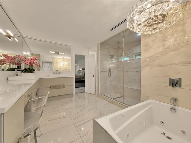 210 Bayside Dr, Corpus Christi, TX 78411