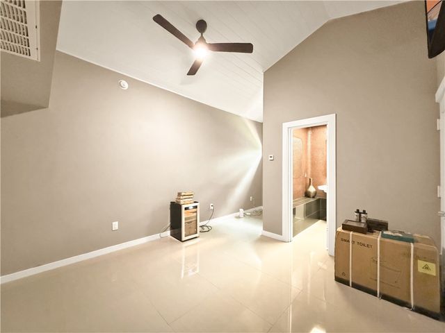 210 Bayside Dr, Corpus Christi, TX 78411