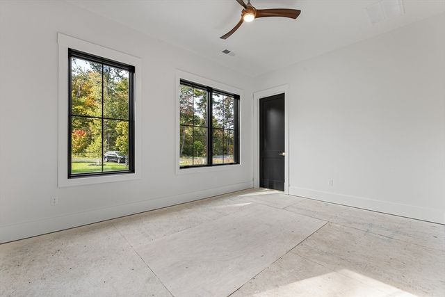 5 Swan View Common Dr, Northborough, MA 01532