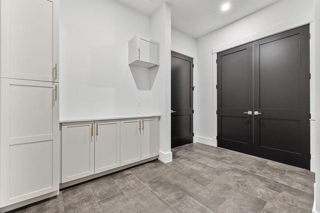 5 Swan View Common Dr, Northborough, MA 01532