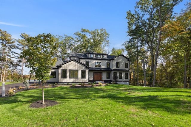 5 Swan View Common Dr, Northborough, MA 01532