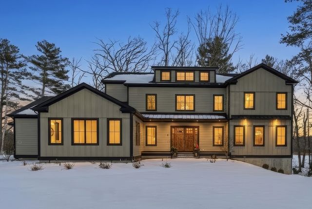5 Swan View Common Dr, Northborough, MA 01532