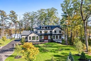 5 Swan View Common Dr, Northborough, MA 01532