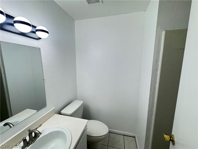 3932 Calle Mirador, Las Vegas, NV 89103