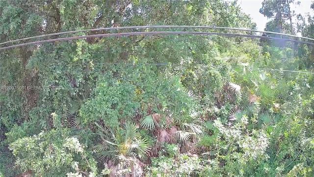 3103 45th St SW, Lehigh Acres, FL 33976