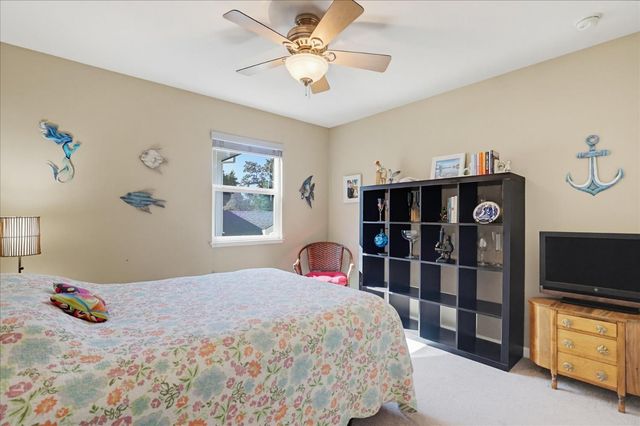 12316 Torrey Pines Dr, Auburn, CA 95602