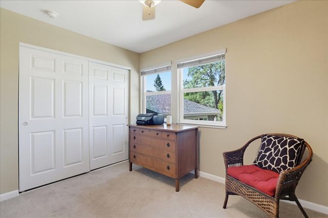 12316 Torrey Pines Dr, Auburn, CA 95602