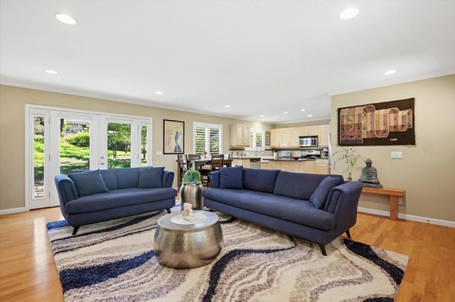 12316 Torrey Pines Dr, Auburn, CA 95602