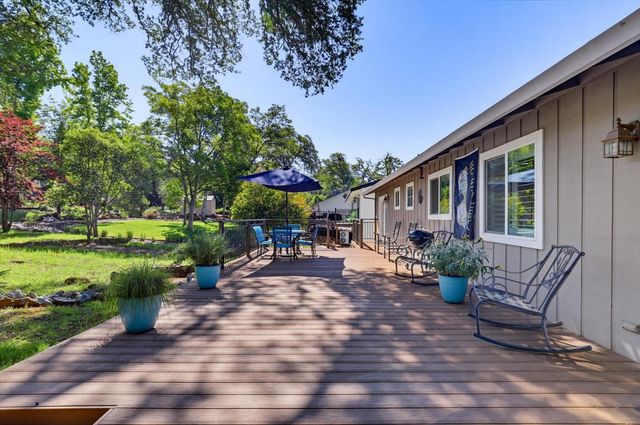 12316 Torrey Pines Dr, Auburn, CA 95602