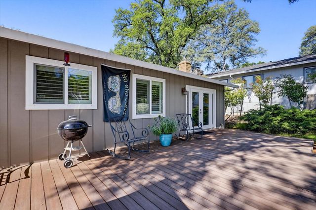 12316 Torrey Pines Dr, Auburn, CA 95602