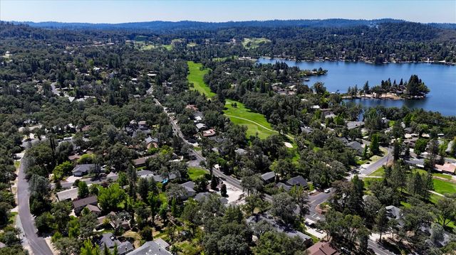 12316 Torrey Pines Dr, Auburn, CA 95602