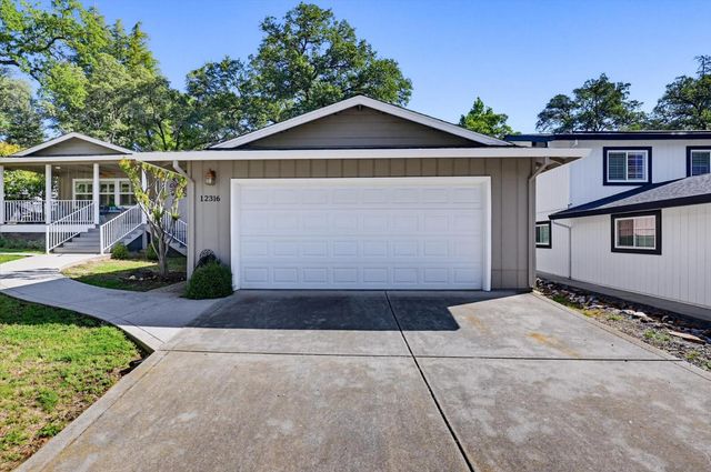 12316 Torrey Pines Dr, Auburn, CA 95602