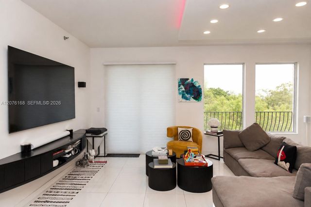 3700 Island Boulevard C402, Aventura, FL 33160