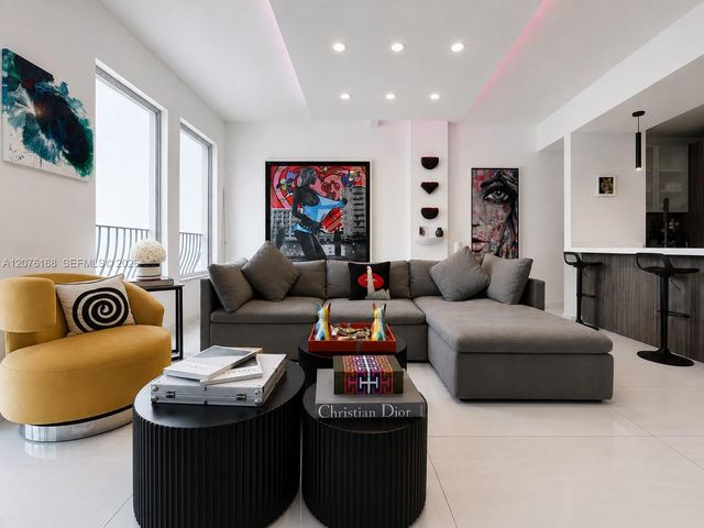 3700 Island Boulevard C402, Aventura, FL 33160