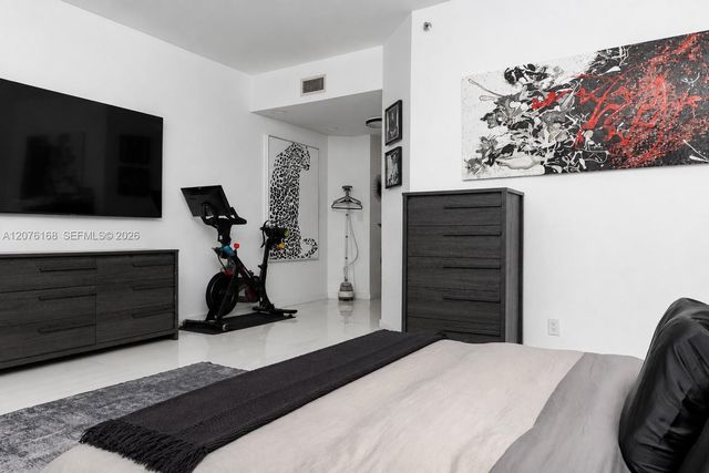 3700 Island Boulevard C402, Aventura, FL 33160