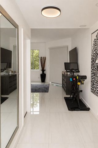 3700 Island Boulevard C402, Aventura, FL 33160