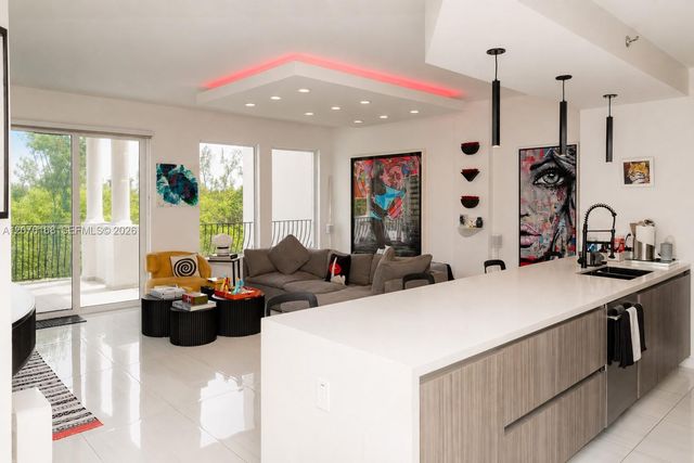 3700 Island Boulevard C402, Aventura, FL 33160