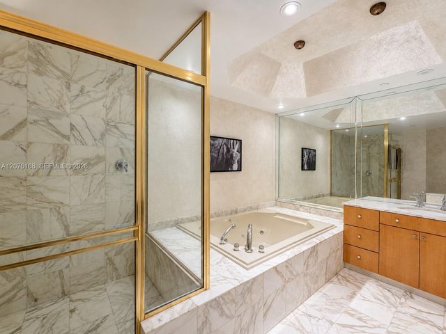 3700 Island Boulevard C402, Aventura, FL 33160